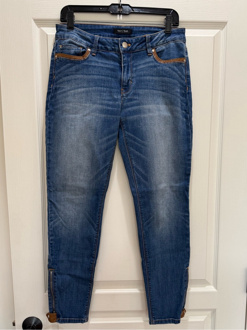 White House Black Market The Skimmer Jeans Size 8 Faux Leather Trim Ankle Zip